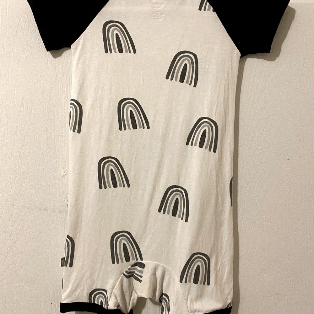 Kyte Baby black & white rainbow limited edition - Picture 2 of 2